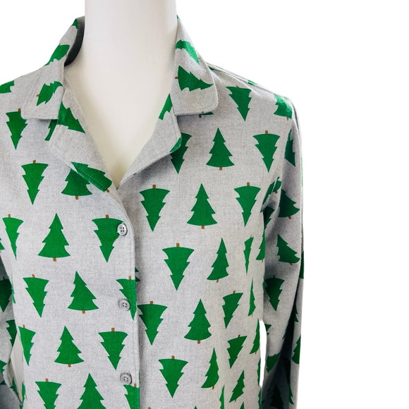 Hanna Andersson: Christmas tree print, long john, button down, pajama to… - Picture 2 of 6